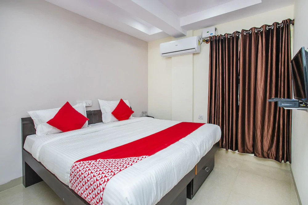 Hotel Amster Inn By OYO Rooms