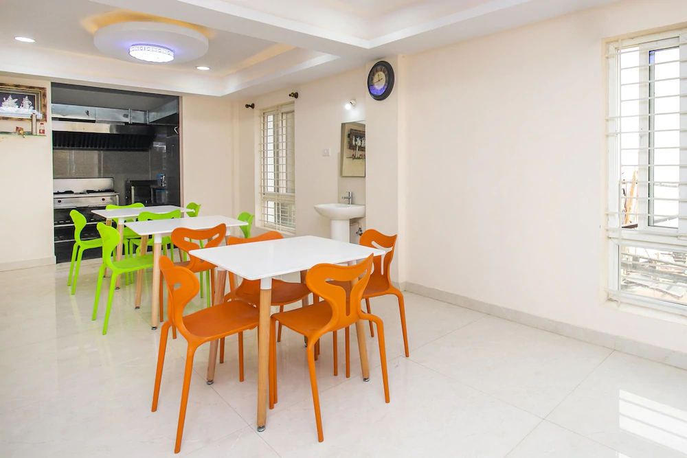 Hotel Amster Inn By OYO Rooms