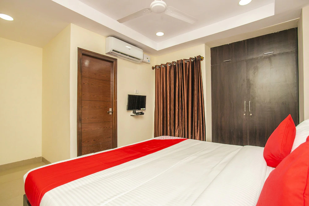 Hotel Amster Inn By OYO Rooms