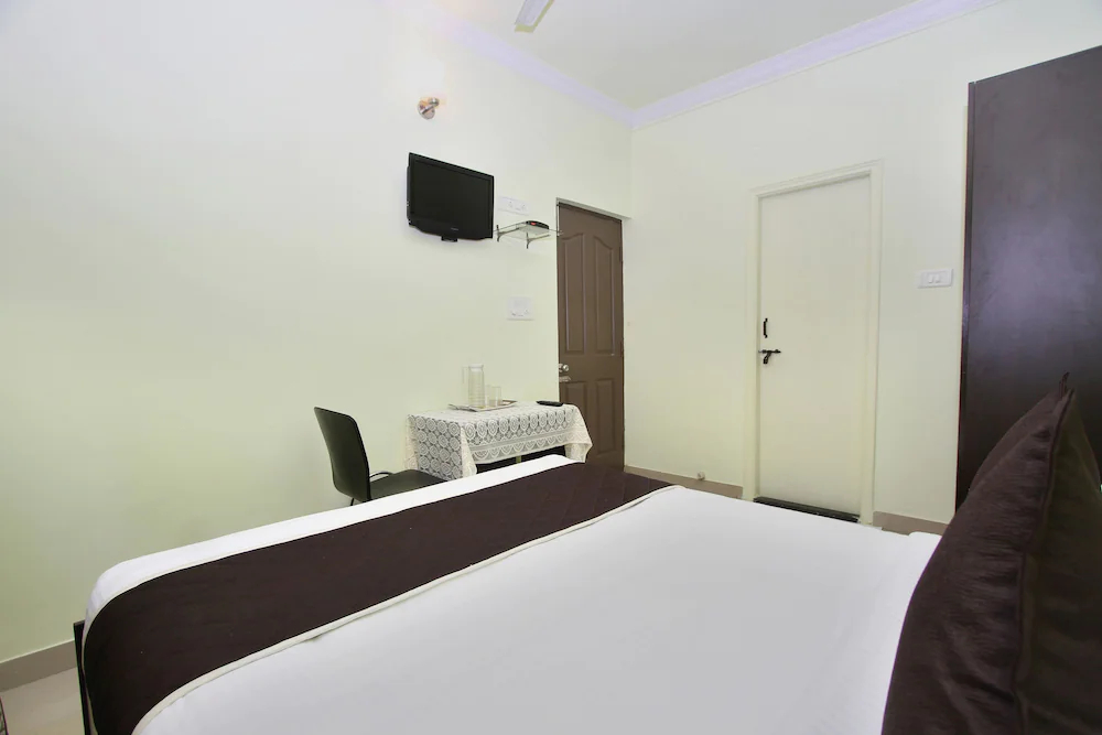 Hotel Ashberry By OYO Rooms