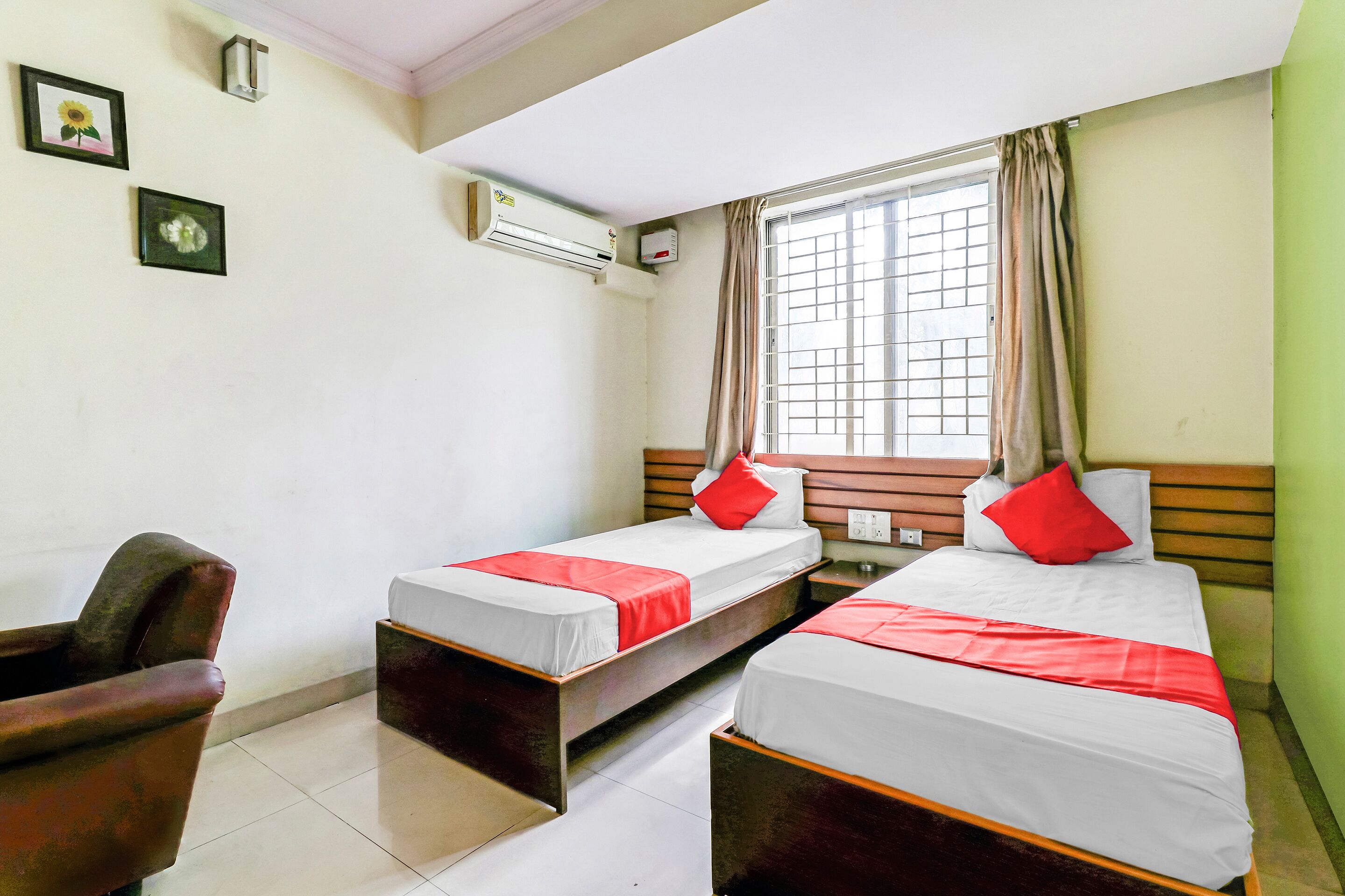 Hotel Basera Inn by OYO Rooms