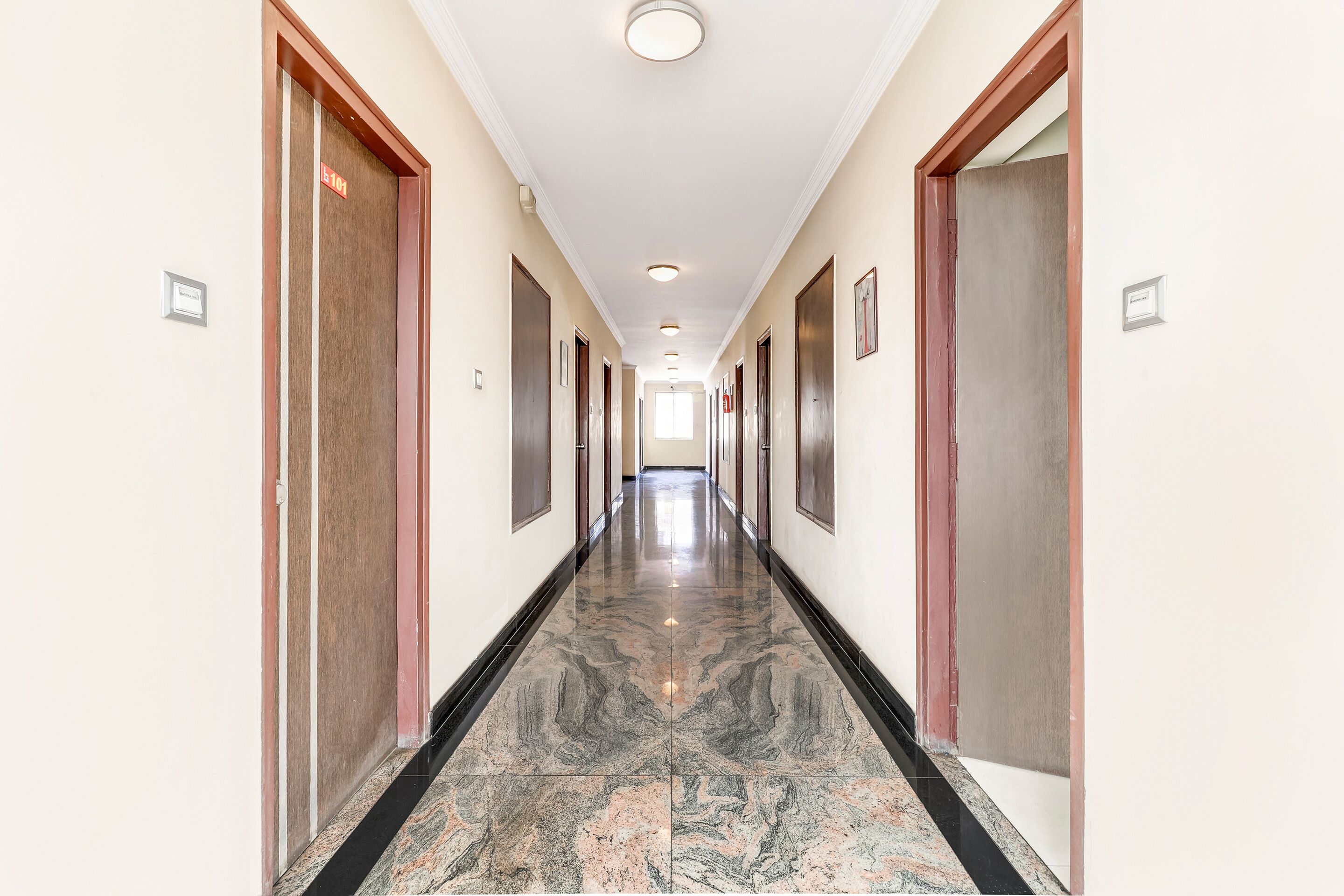 Hotel Basera Inn by OYO Rooms