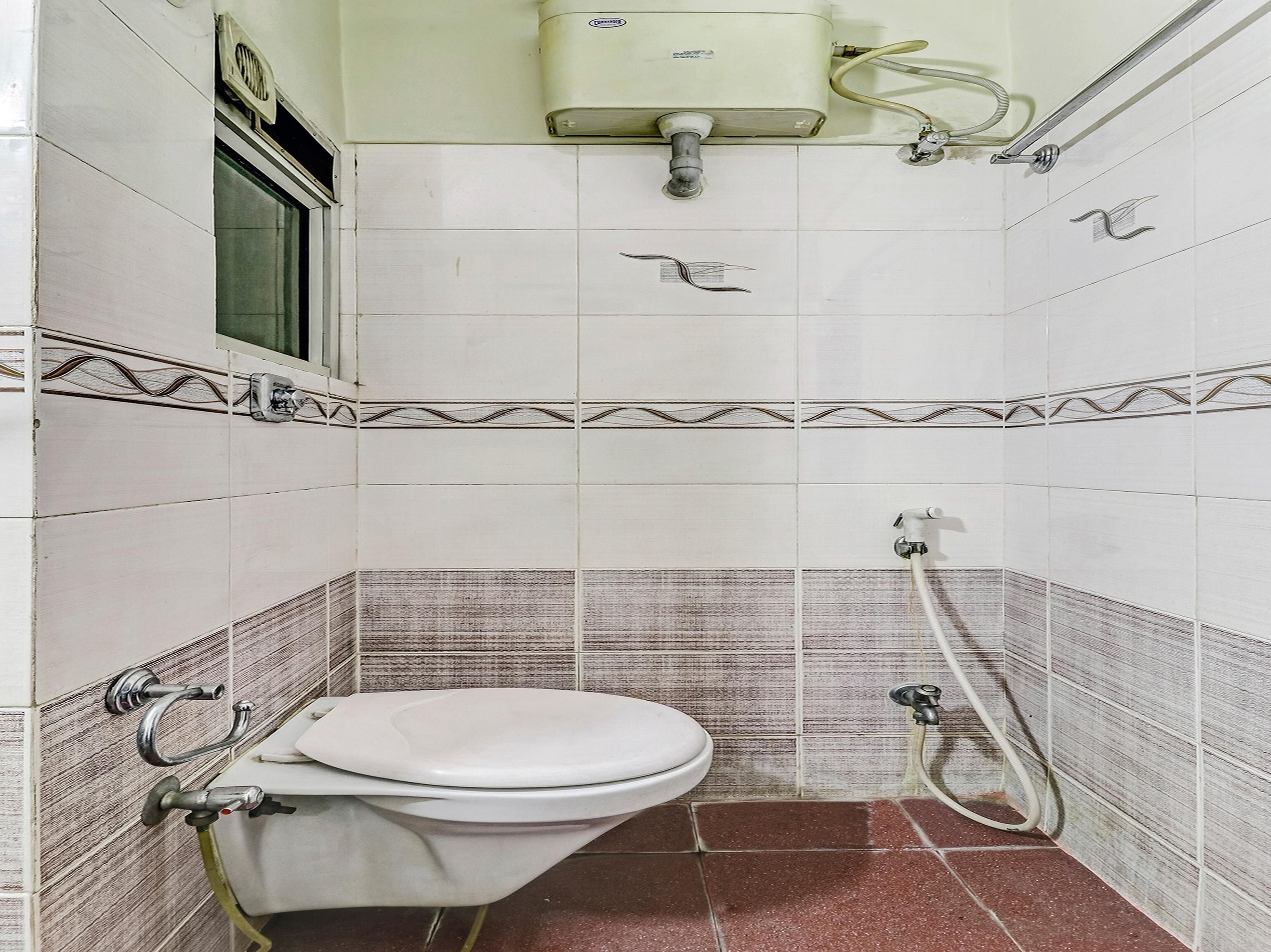 Hotel Basera Inn by OYO Rooms