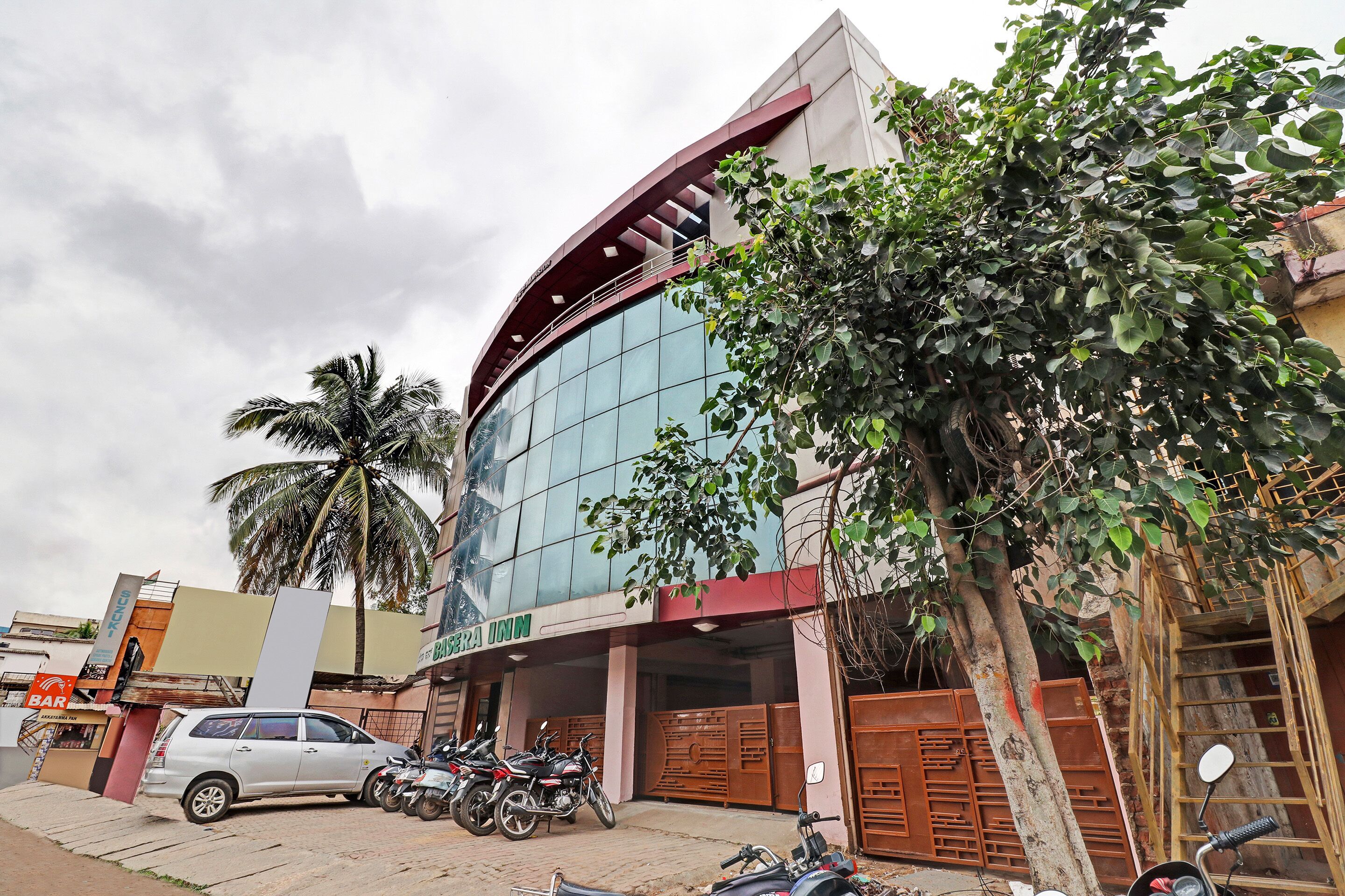 Hotel Basera Inn by OYO Rooms