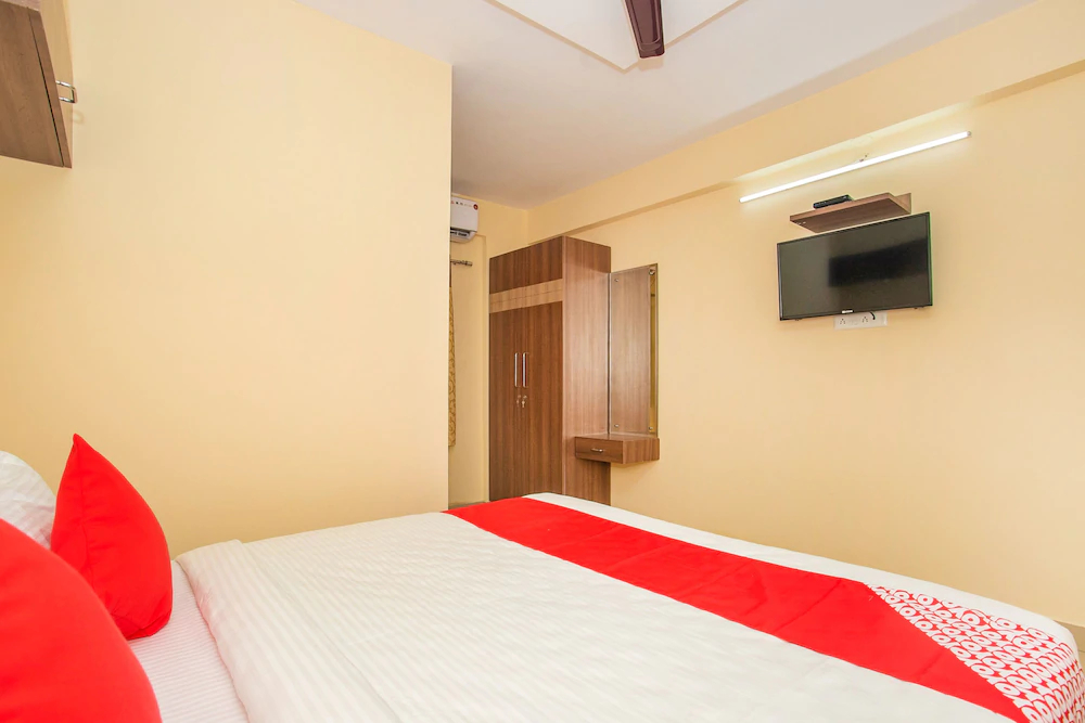 Hotel Blueberry by OYO Rooms