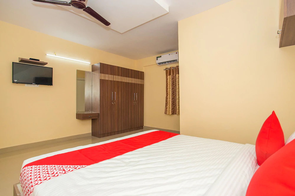 Hotel Blueberry by OYO Rooms