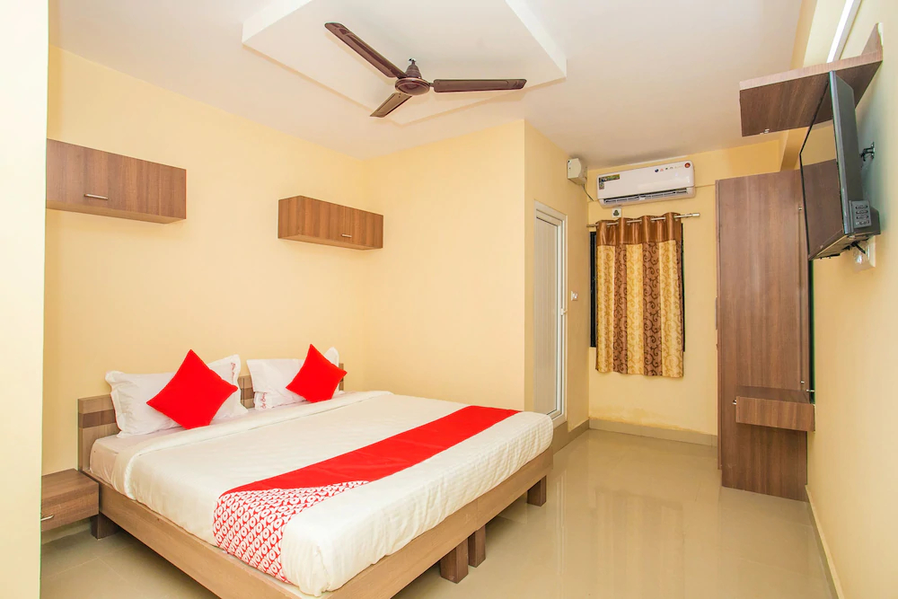 Hotel Blueberry by OYO Rooms