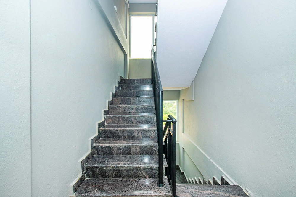 Hotel Blueberry by OYO Rooms