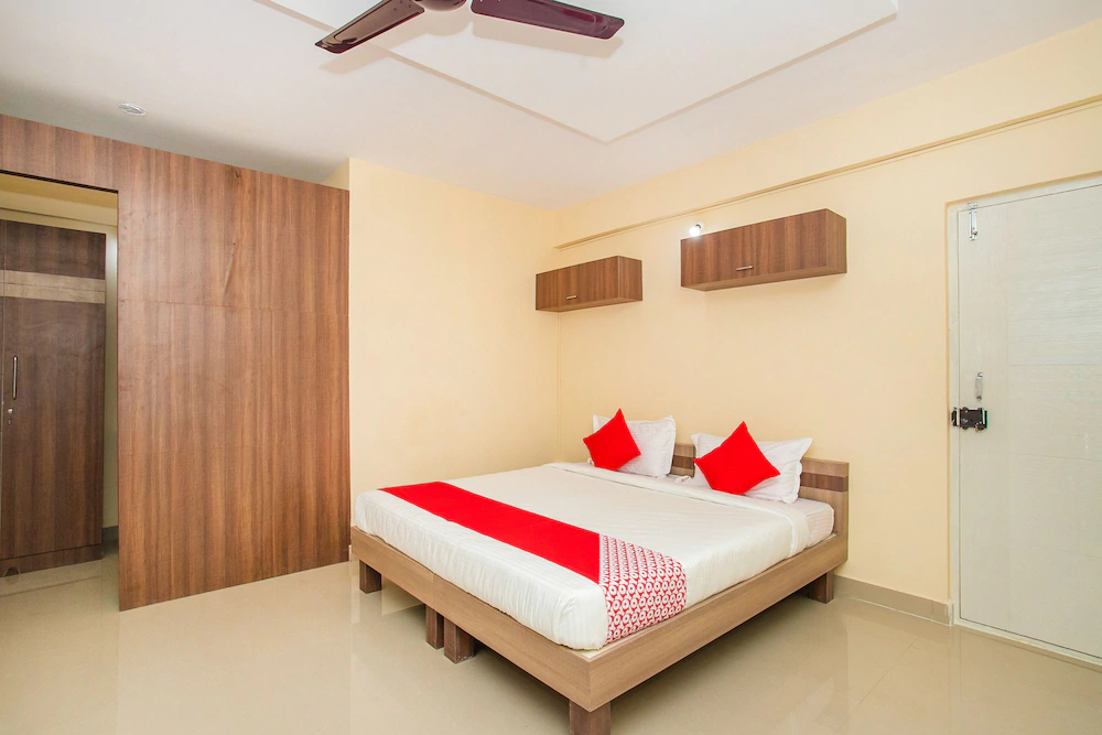 Hotel Blueberry by OYO Rooms