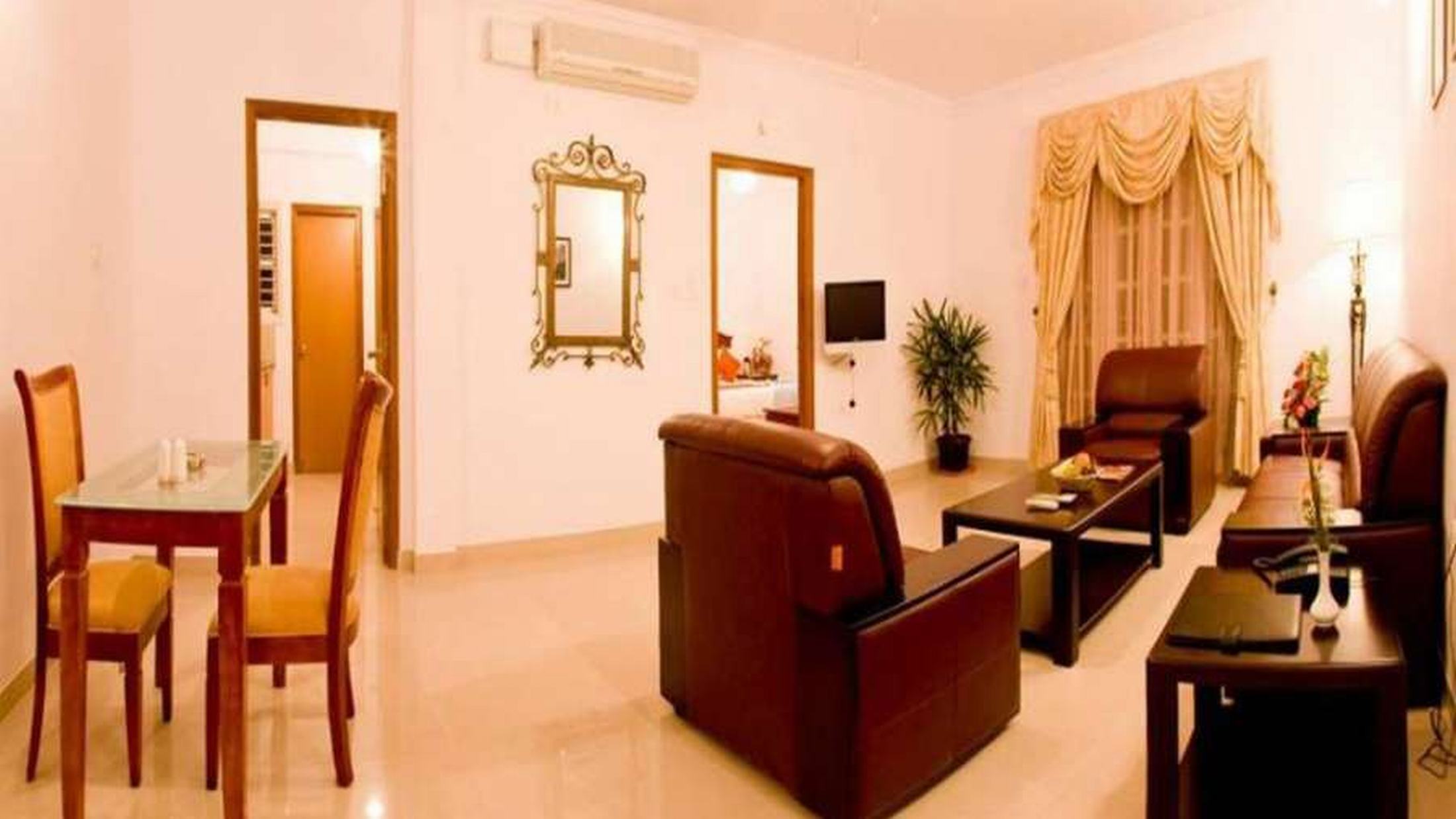 Hyde Park Aparthotel