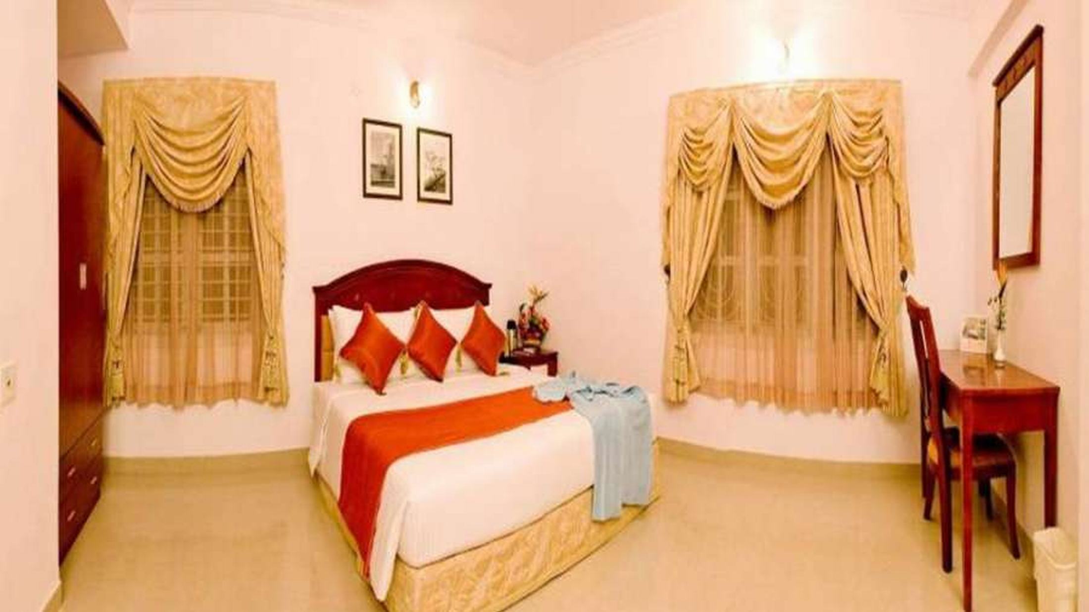 Hyde Park Aparthotel