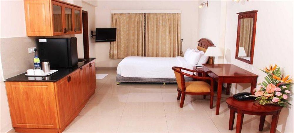 Hyde Park Aparthotel