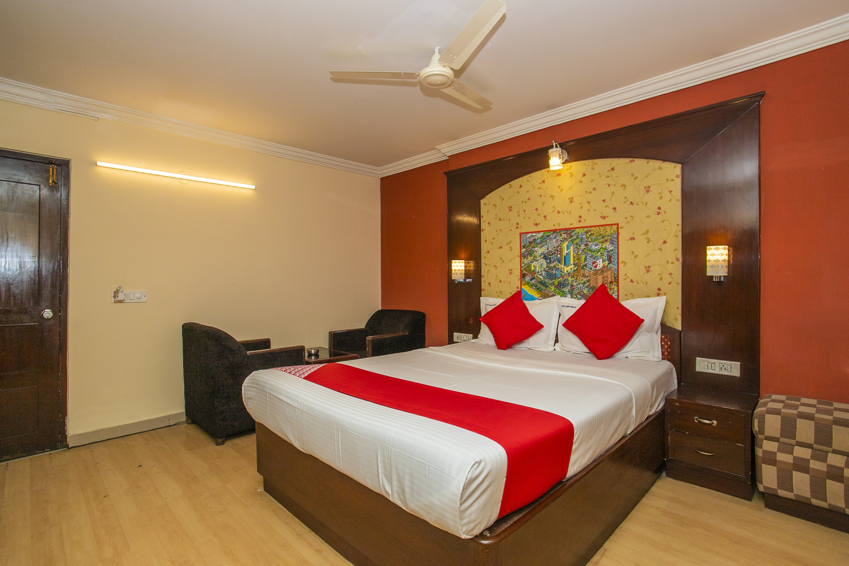 Capital O 19227 Hotel Classic Comfort