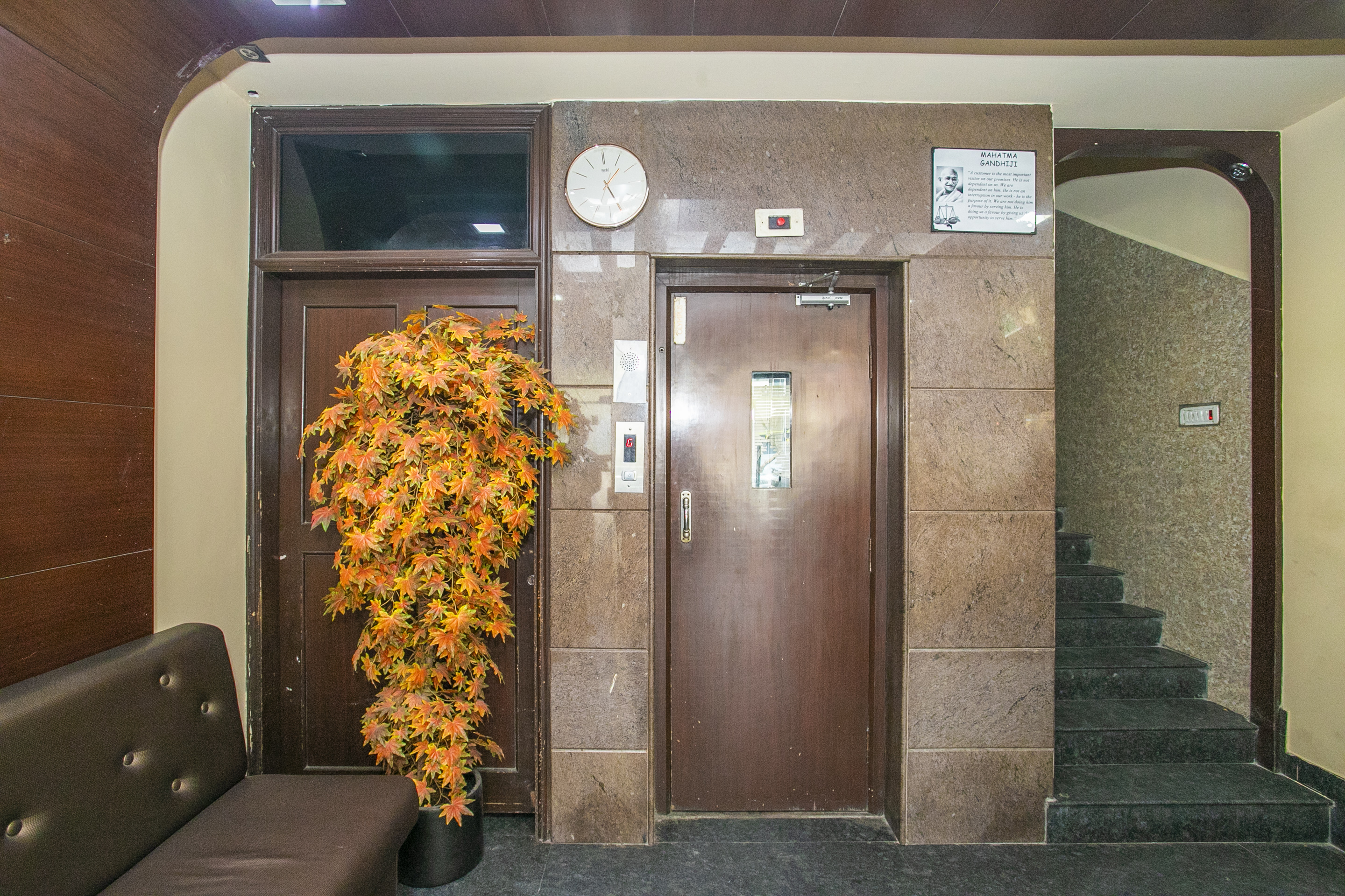 Capital O 19227 Hotel Classic Comfort