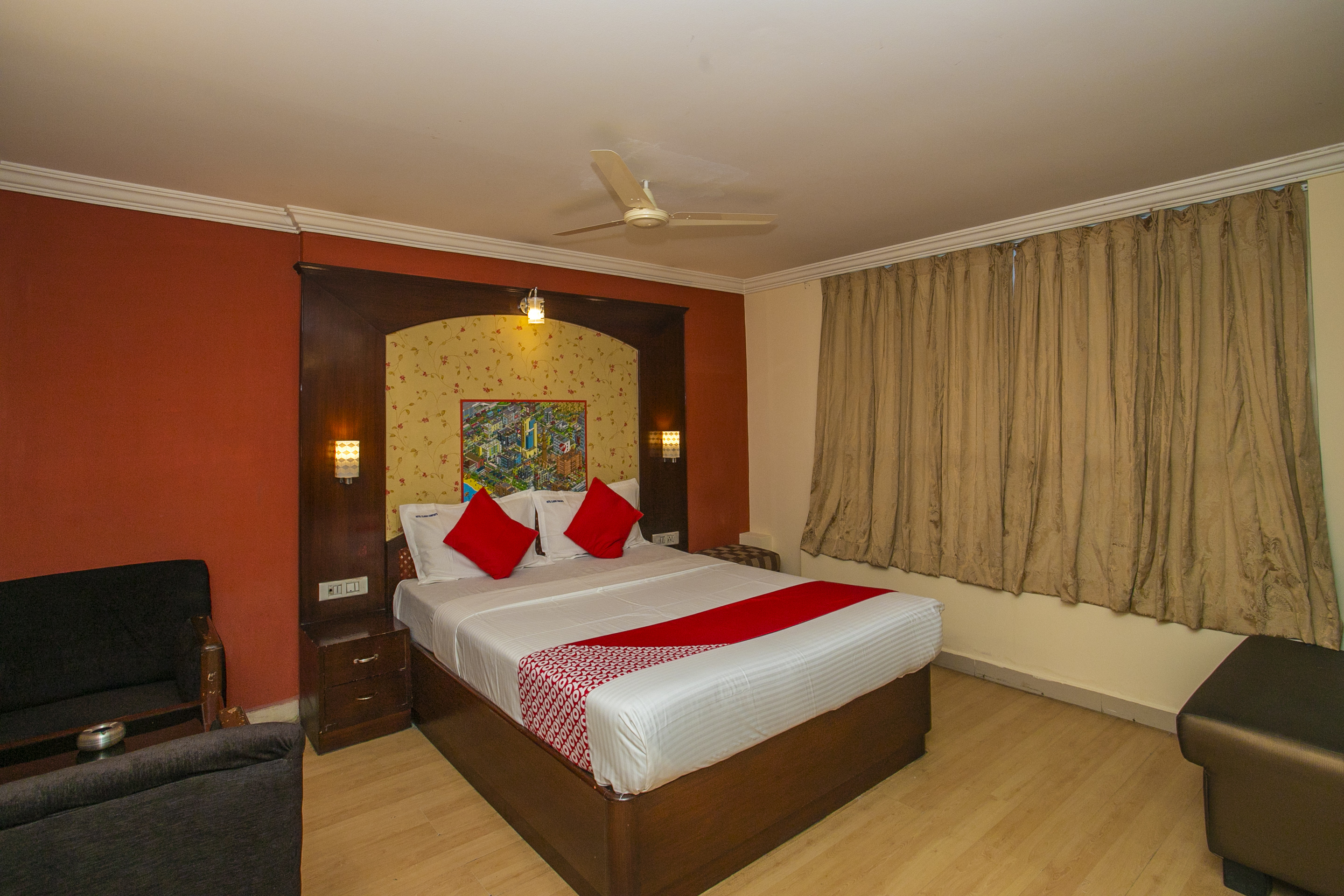 Capital O 19227 Hotel Classic Comfort