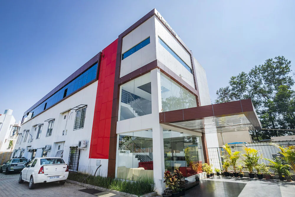 Hotel Cosmopolitan By OYO Rooms