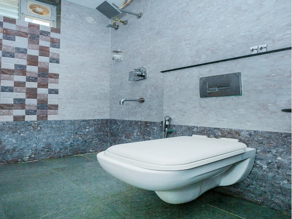 Hotel Cosmopolitan By OYO Rooms
