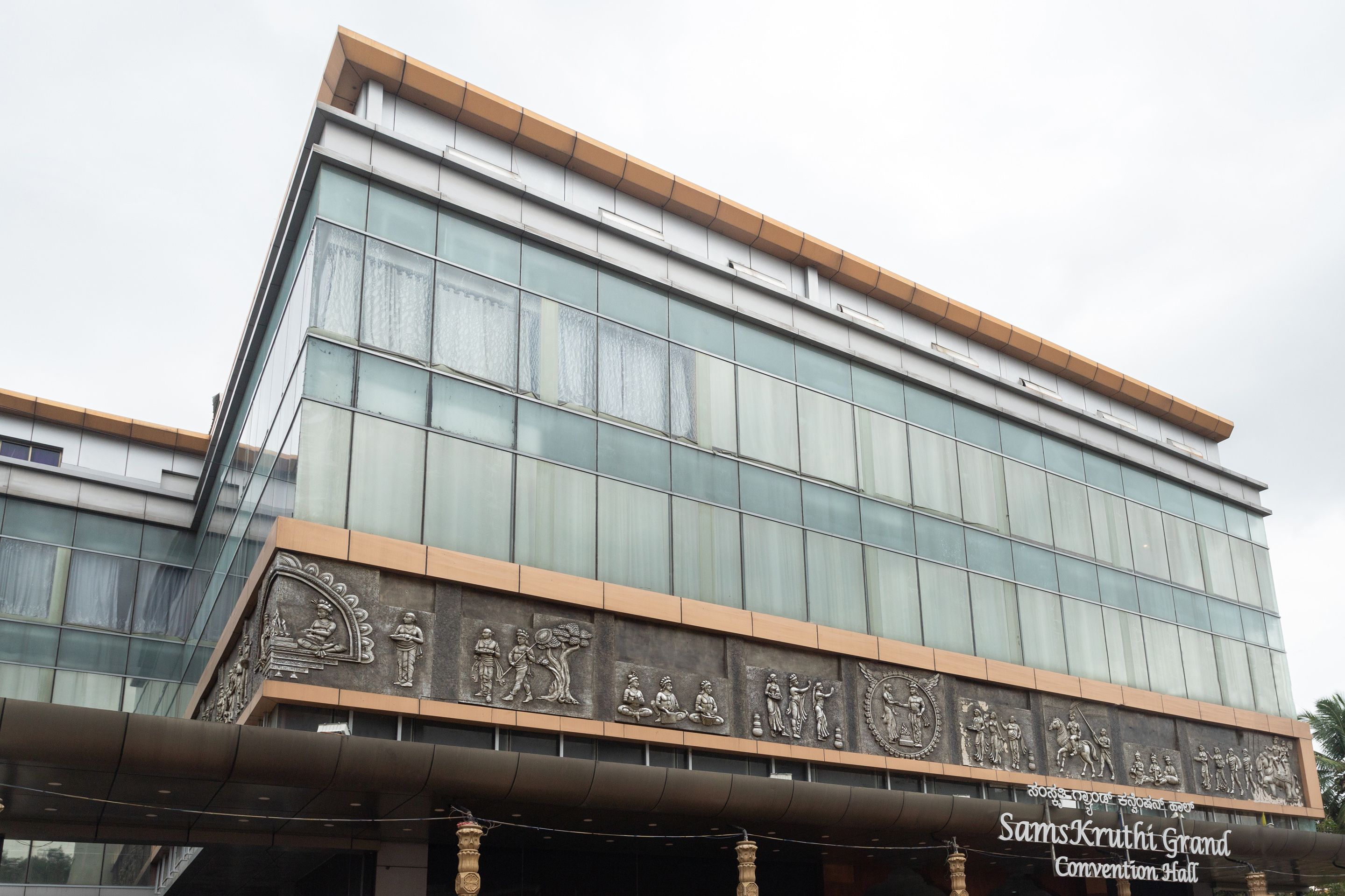 Hotel Crystal Castle by OYO Rooms