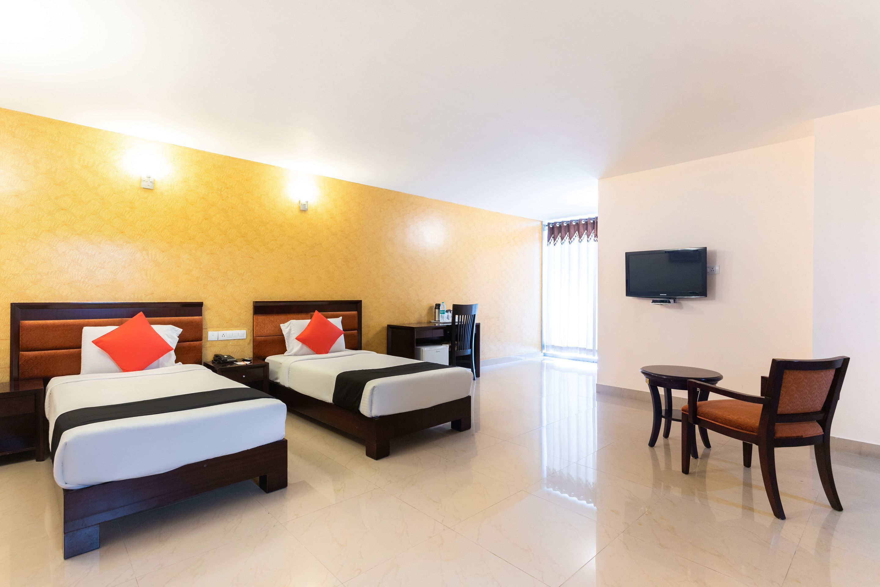 Hotel Crystal Castle by OYO Rooms