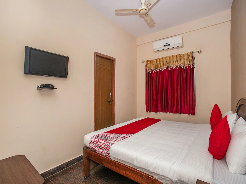 Hotel Diamond Paradise by OYO Rooms