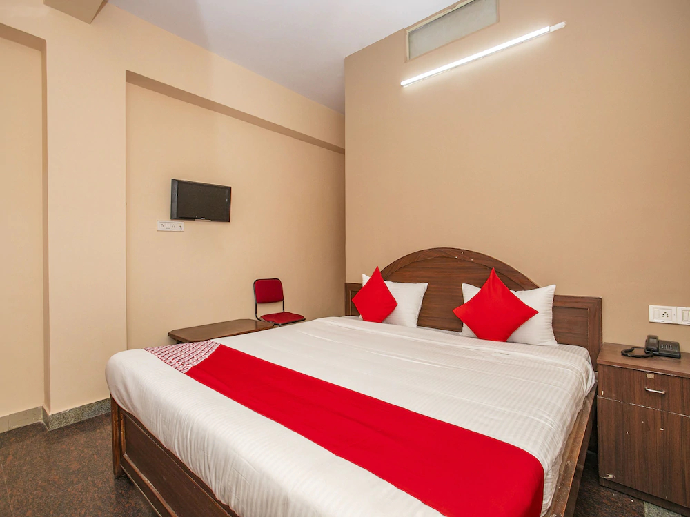 Hotel Diamond Paradise by OYO Rooms