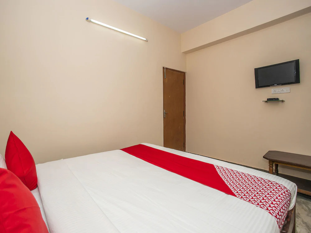 Hotel Diamond Paradise by OYO Rooms