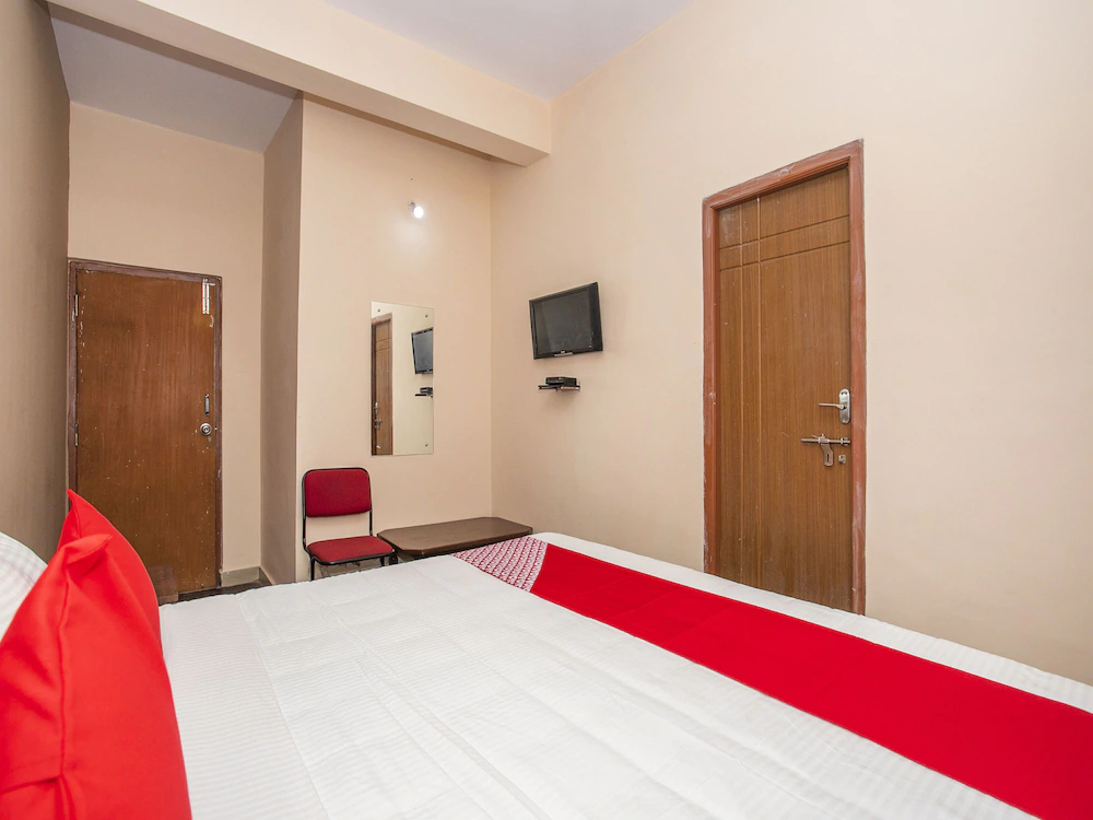 Hotel Diamond Paradise by OYO Rooms