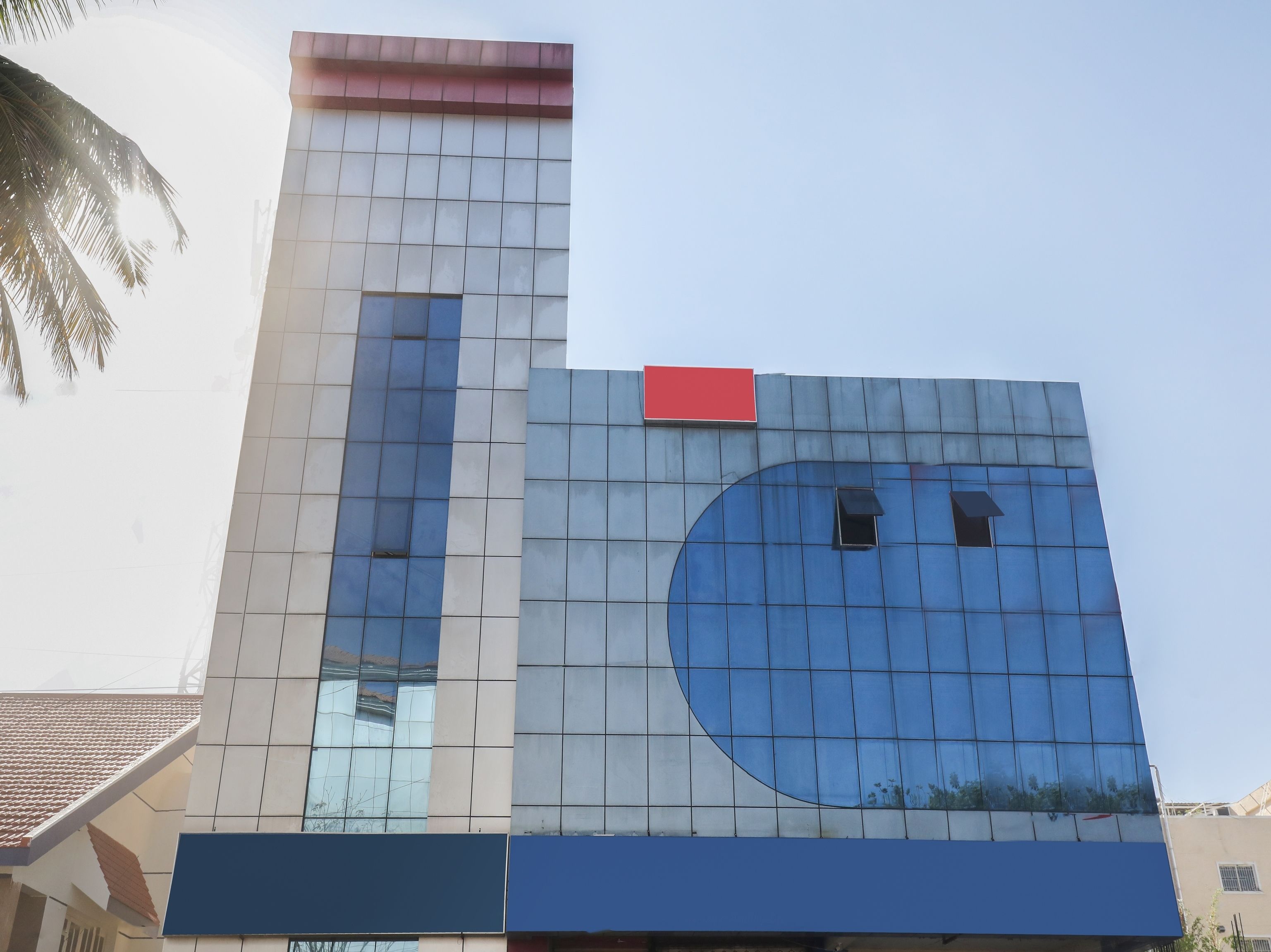 Hotel GMR 18 Grand by OYO Rooms