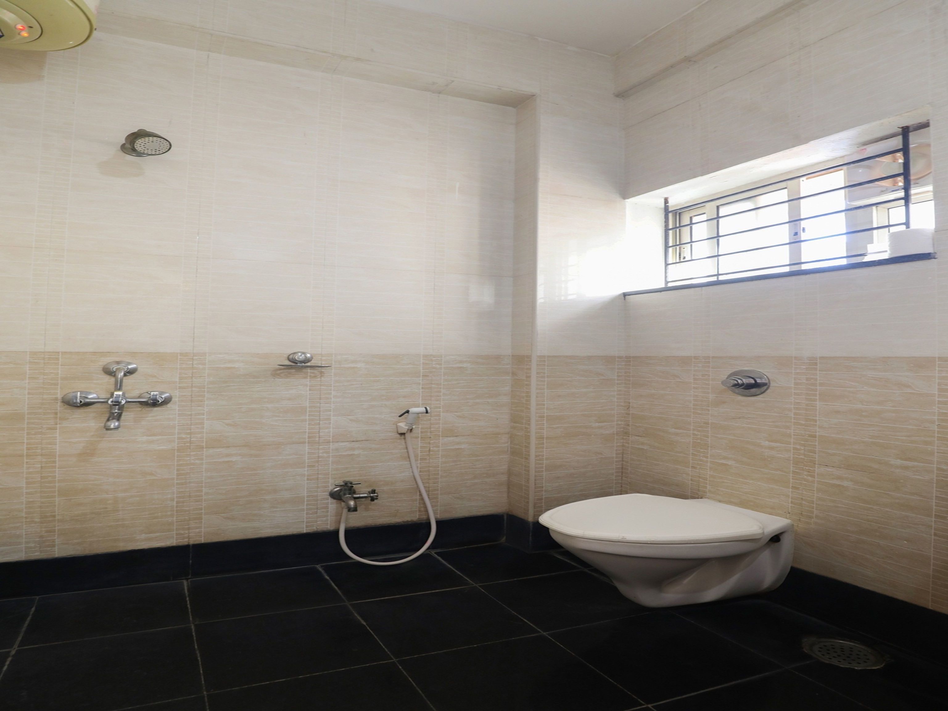 Hotel GMR 18 Grand by OYO Rooms