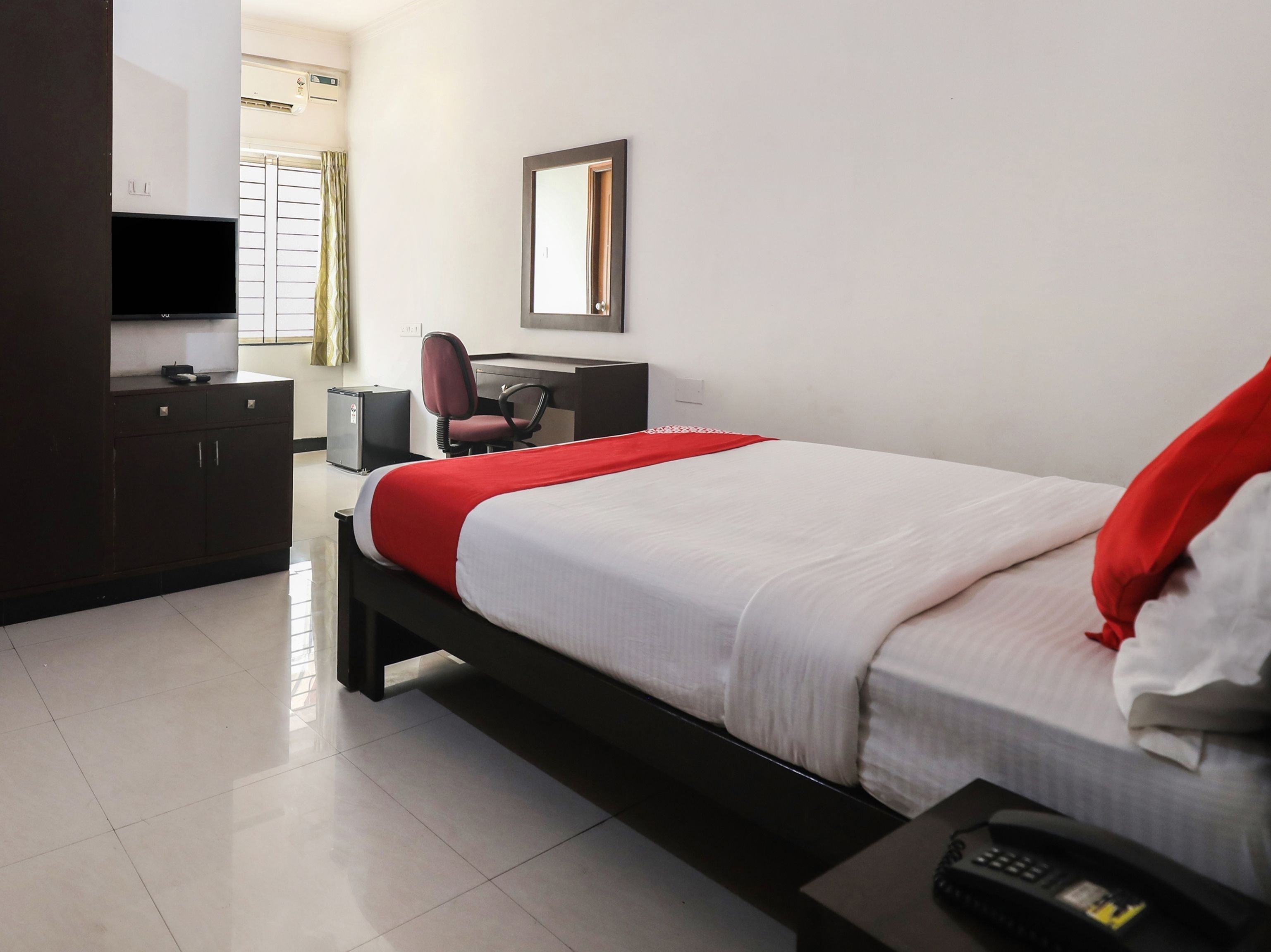 Hotel GMR 18 Grand by OYO Rooms