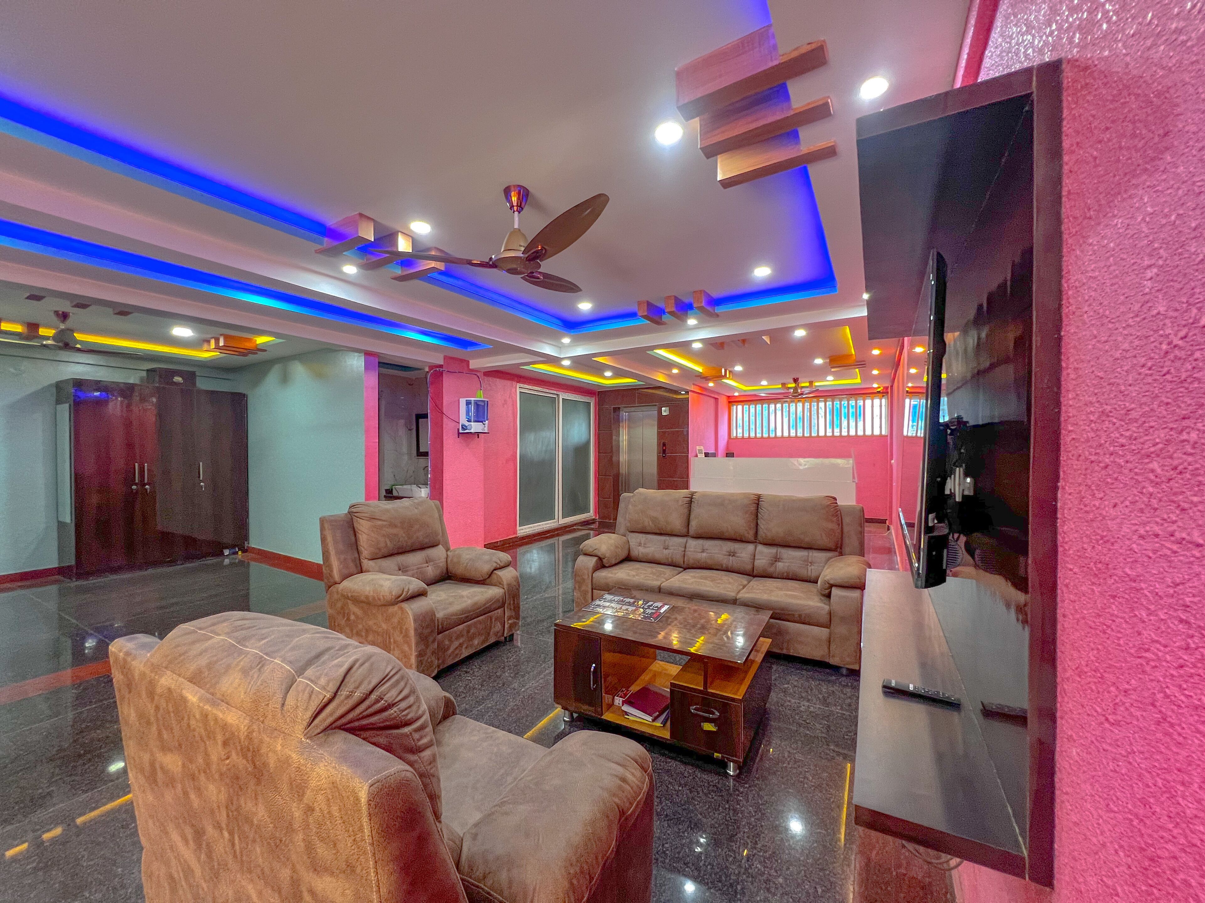 Hotel Grand Palace