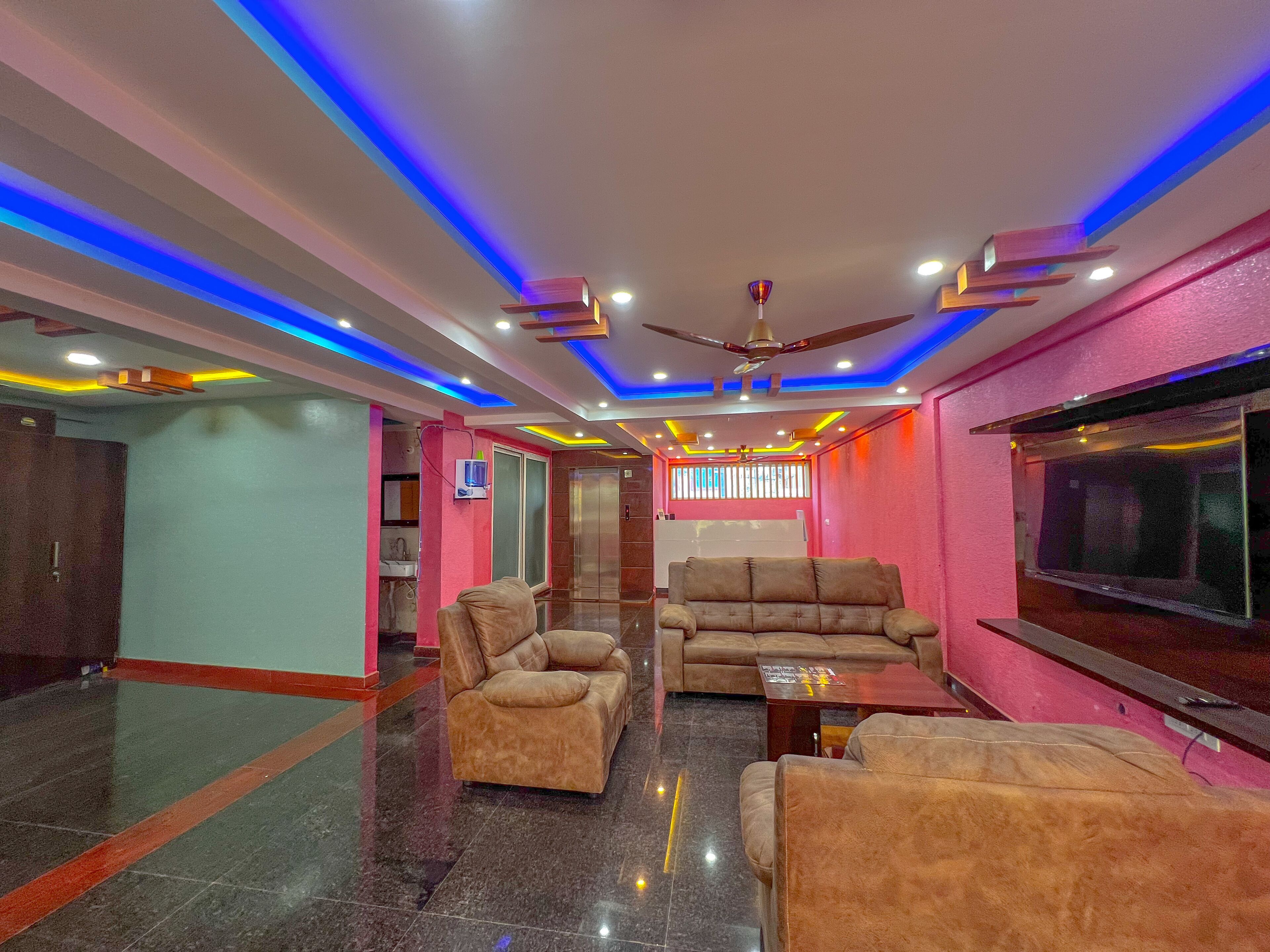 Hotel Grand Palace