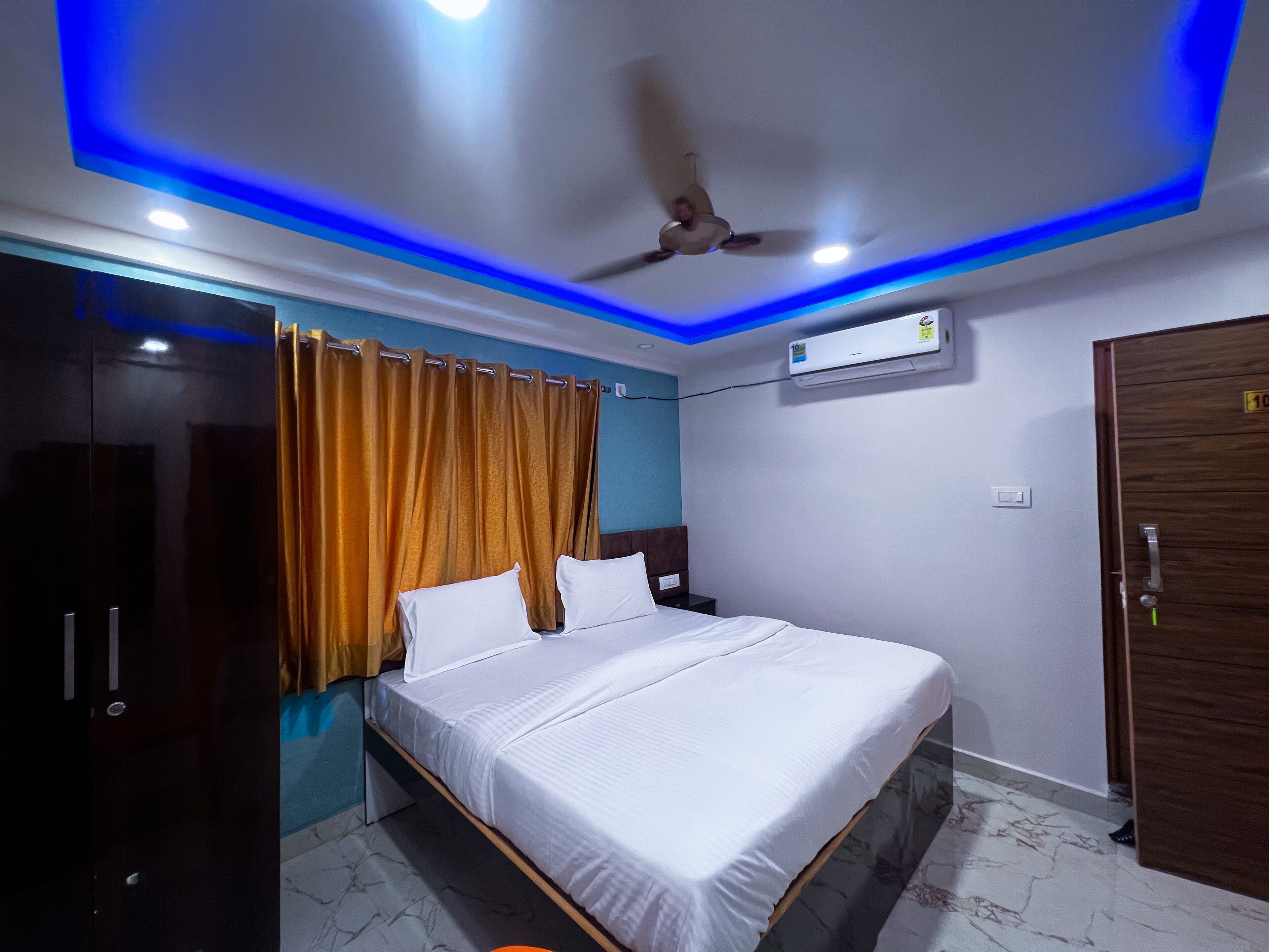 Hotel Grand Palace
