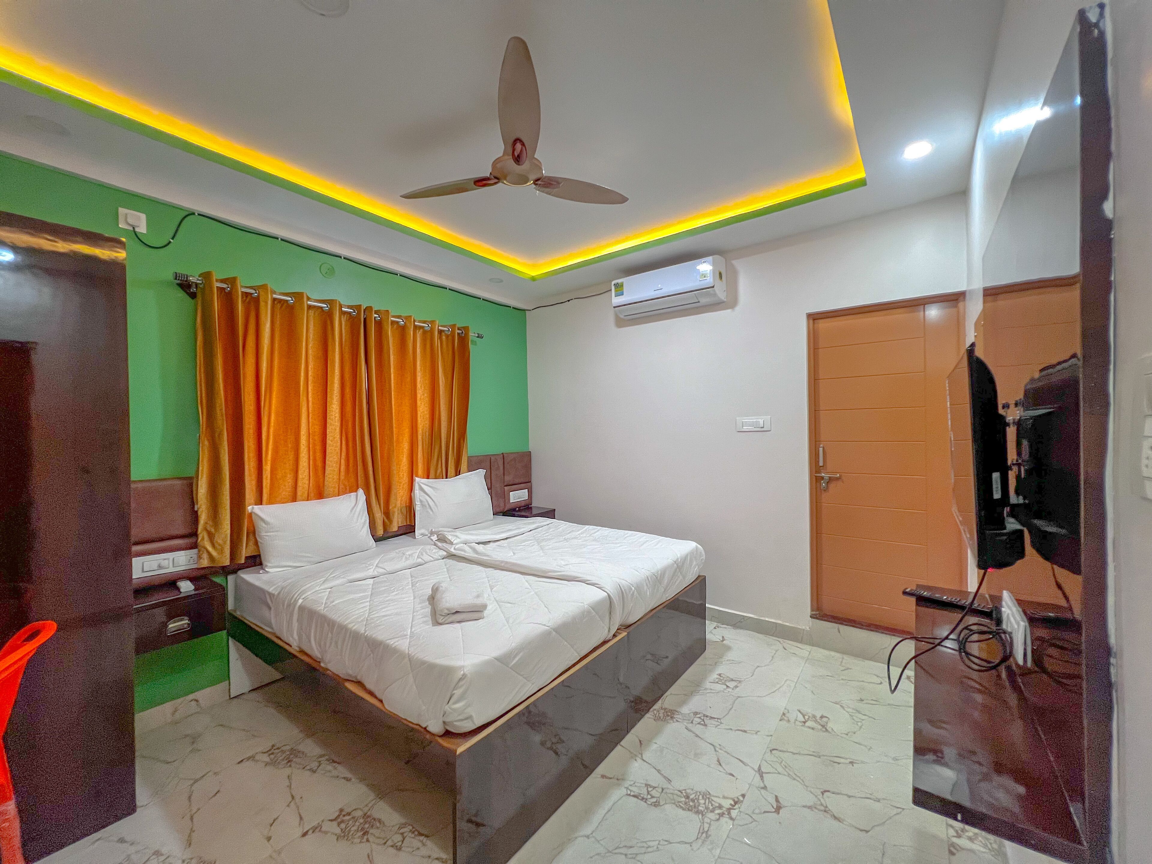 Hotel Grand Palace