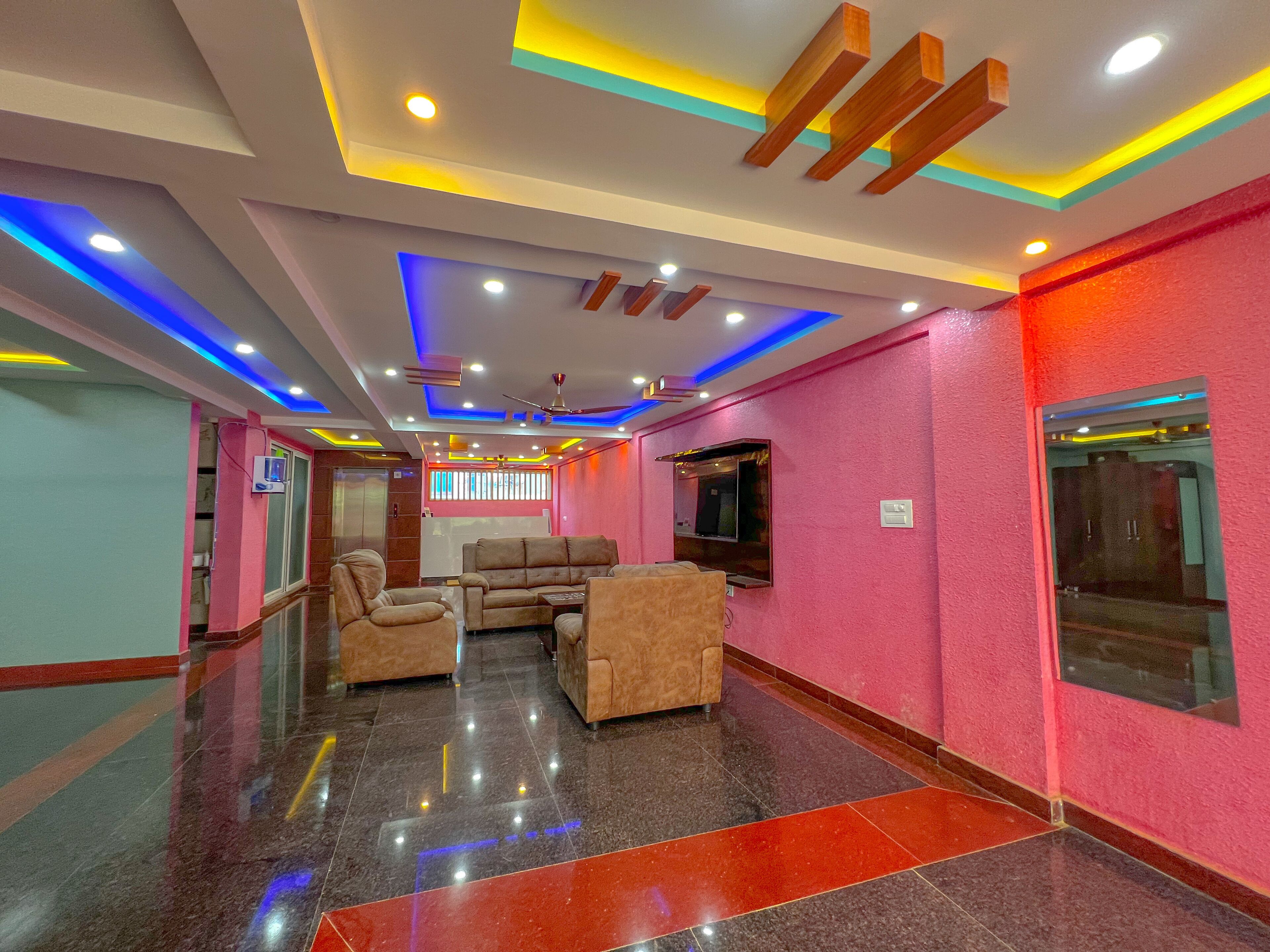 Hotel Grand Palace