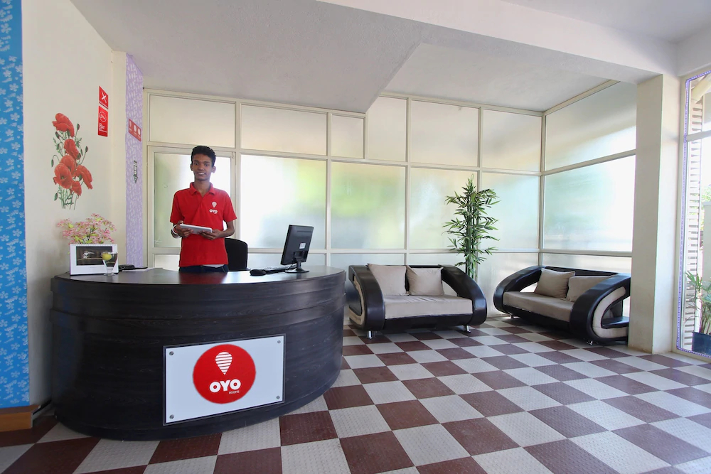 Hotel Home Comforts by OYO Rooms