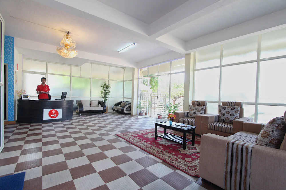 Hotel Home Comforts by OYO Rooms