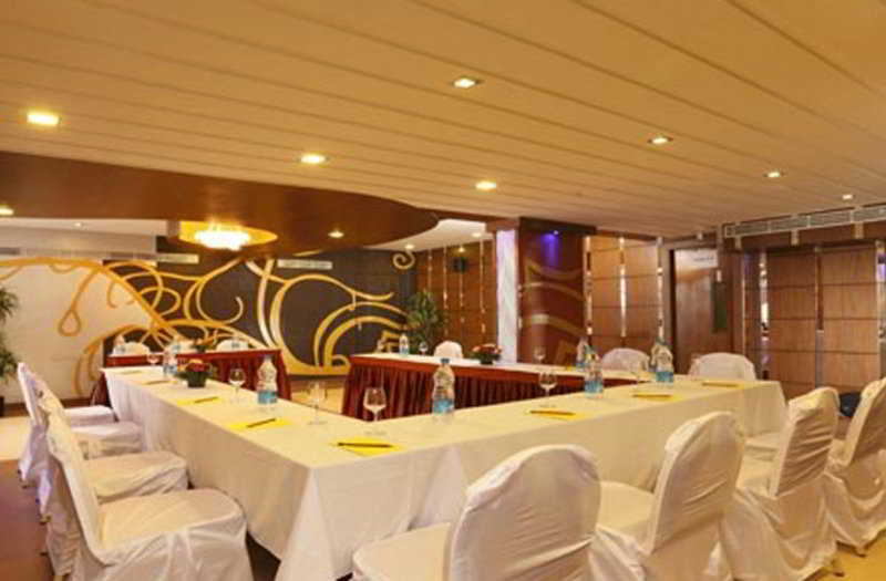 Hotel Krishinton Suites