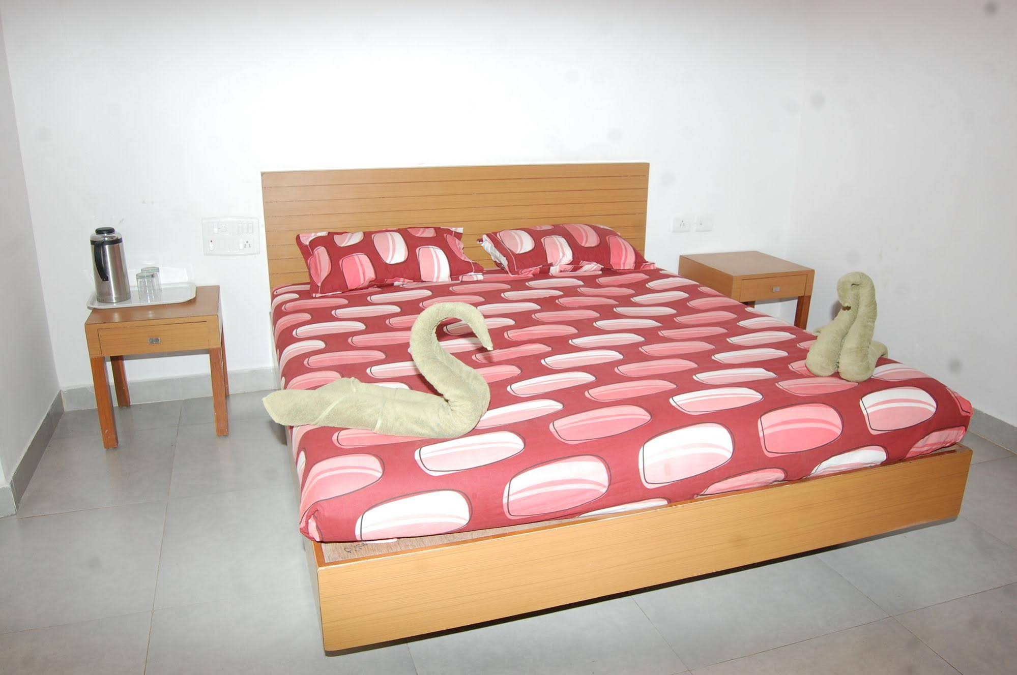 Hotel KSTDC Mayura Sangama Mekedatu