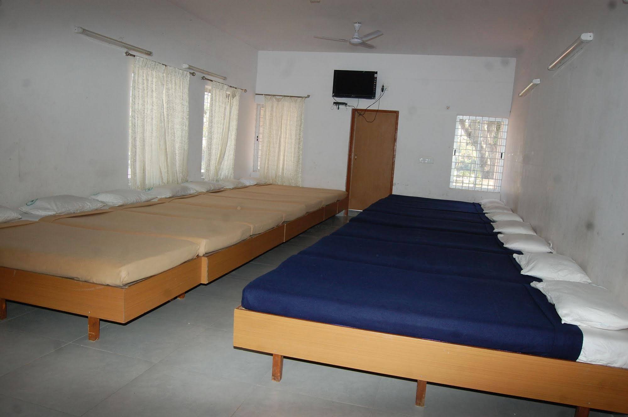 Hotel KSTDC Mayura Sangama Mekedatu