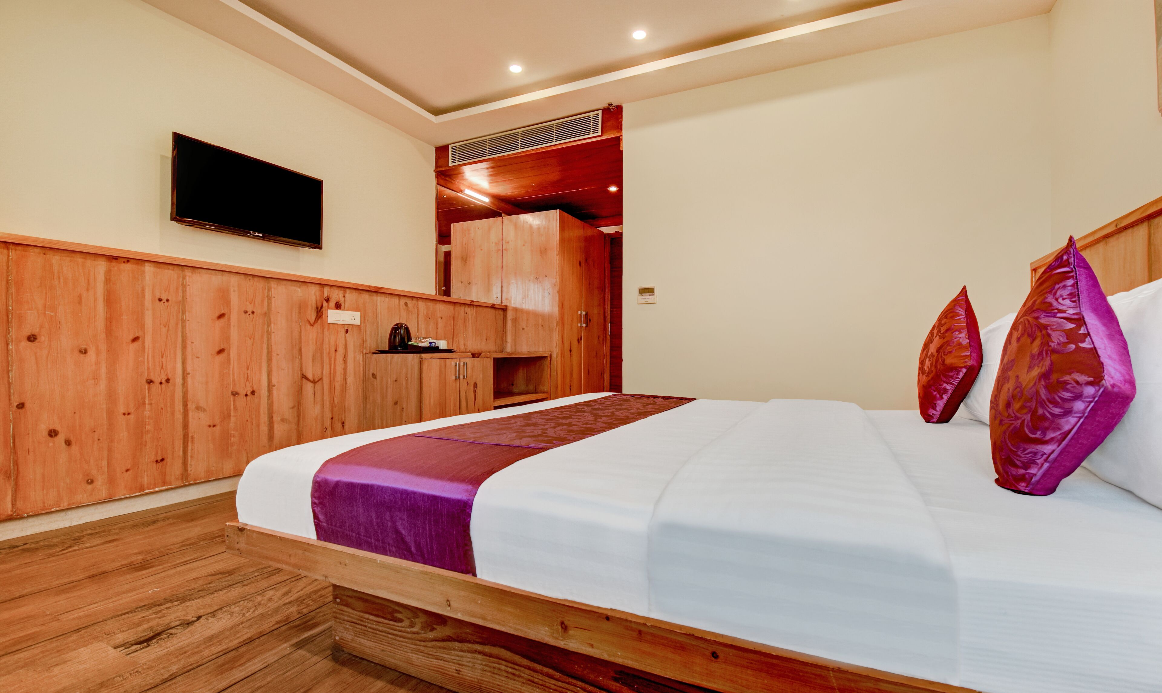 Hotel La Prosperite by OYO Rooms
