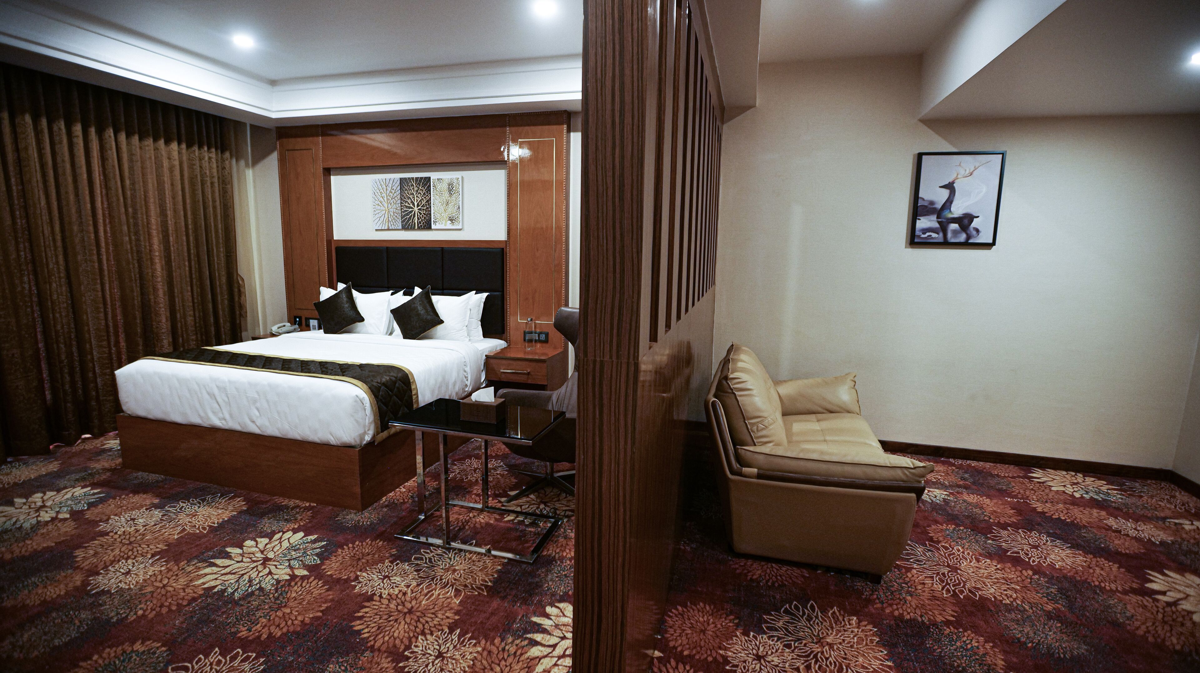 Hotel Leroy Grand - Yeshwanthpur