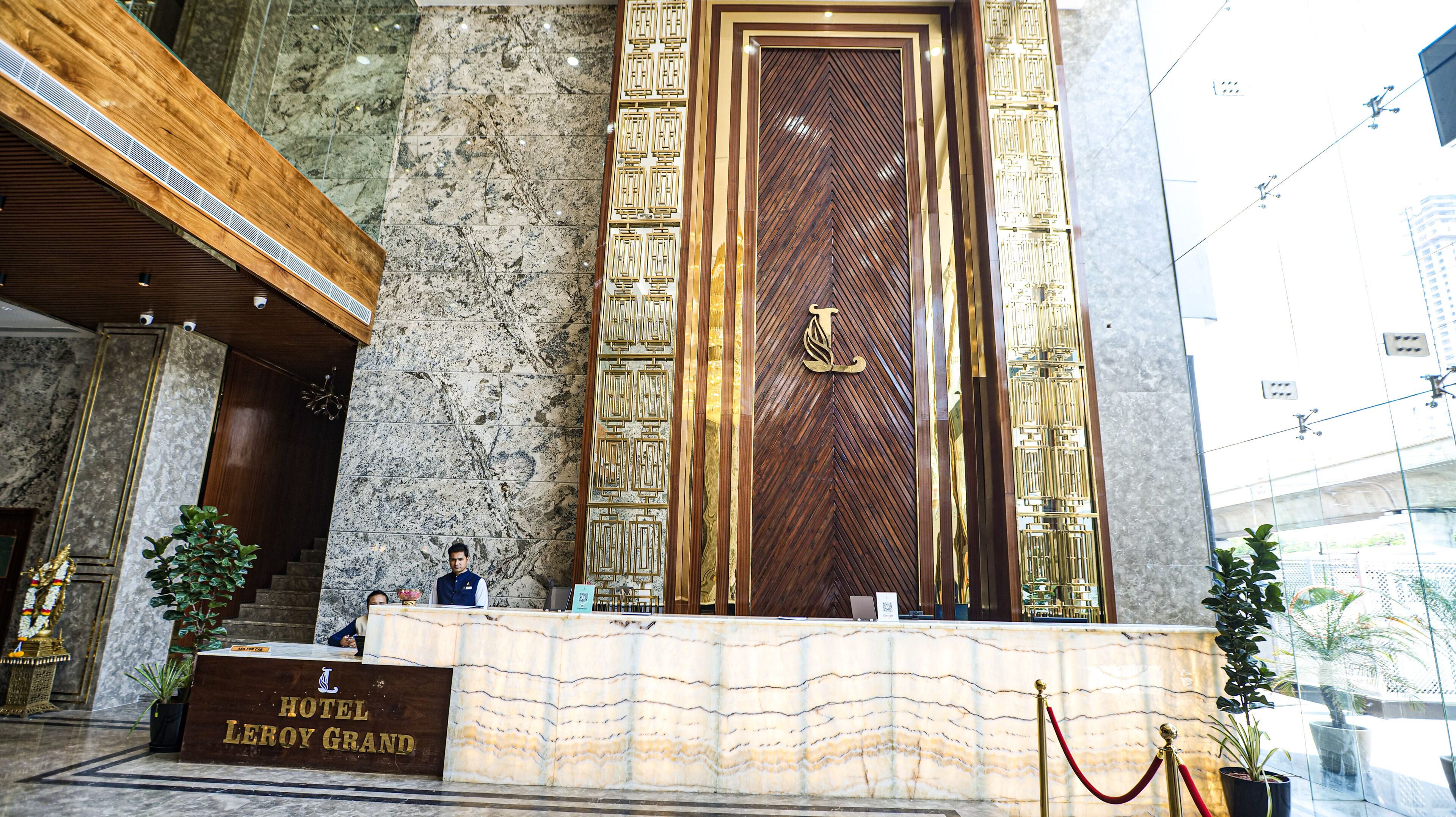 Hotel Leroy Grand - Yeshwanthpur