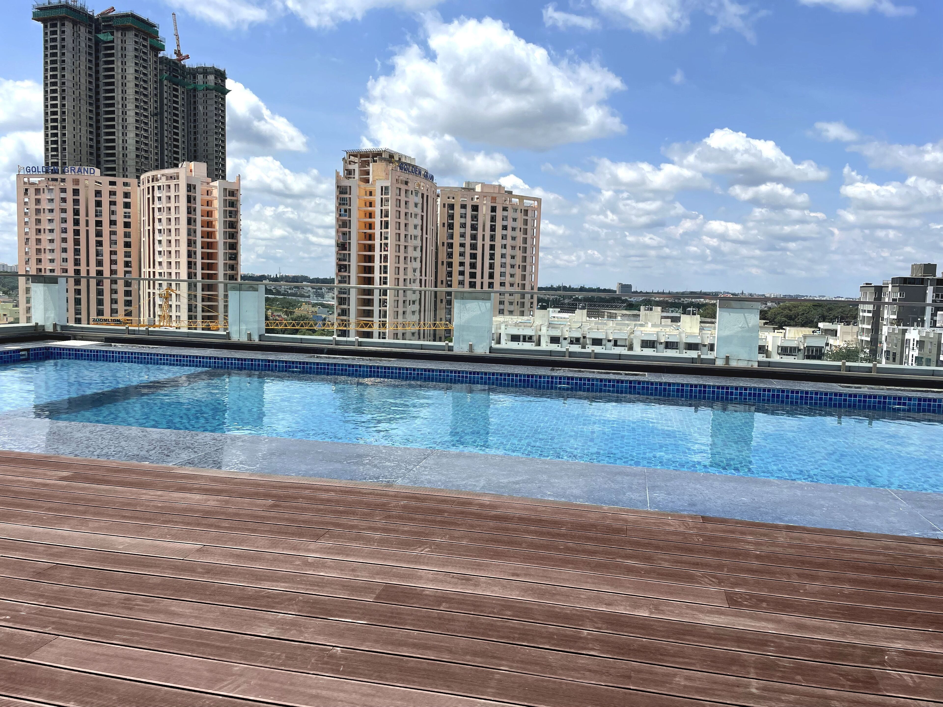 Hotel Leroy Grand - Yeshwanthpur