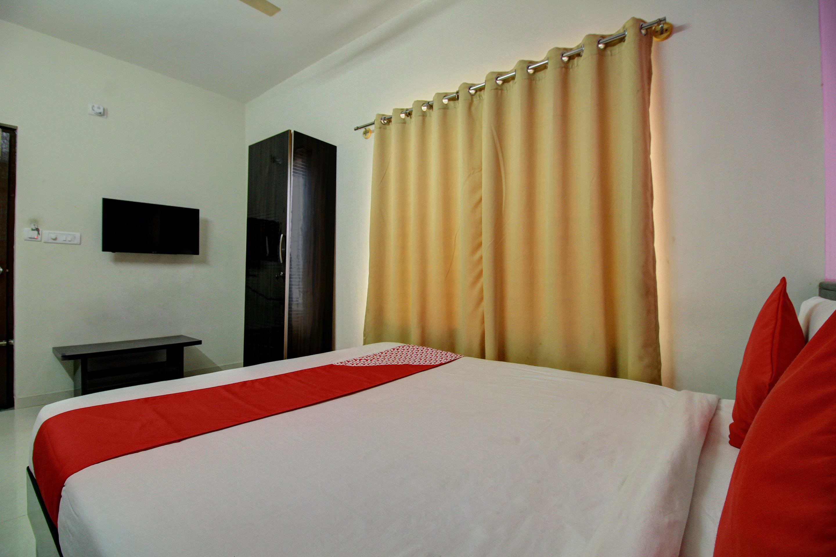 Hotel Manu Residency by OYO Rooms