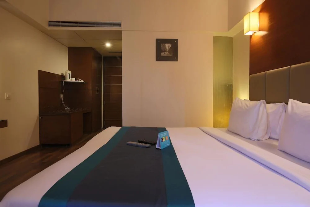 Hotel Monarch Stays
