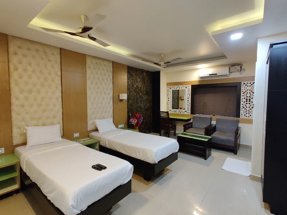 Hotel Monarch Stays