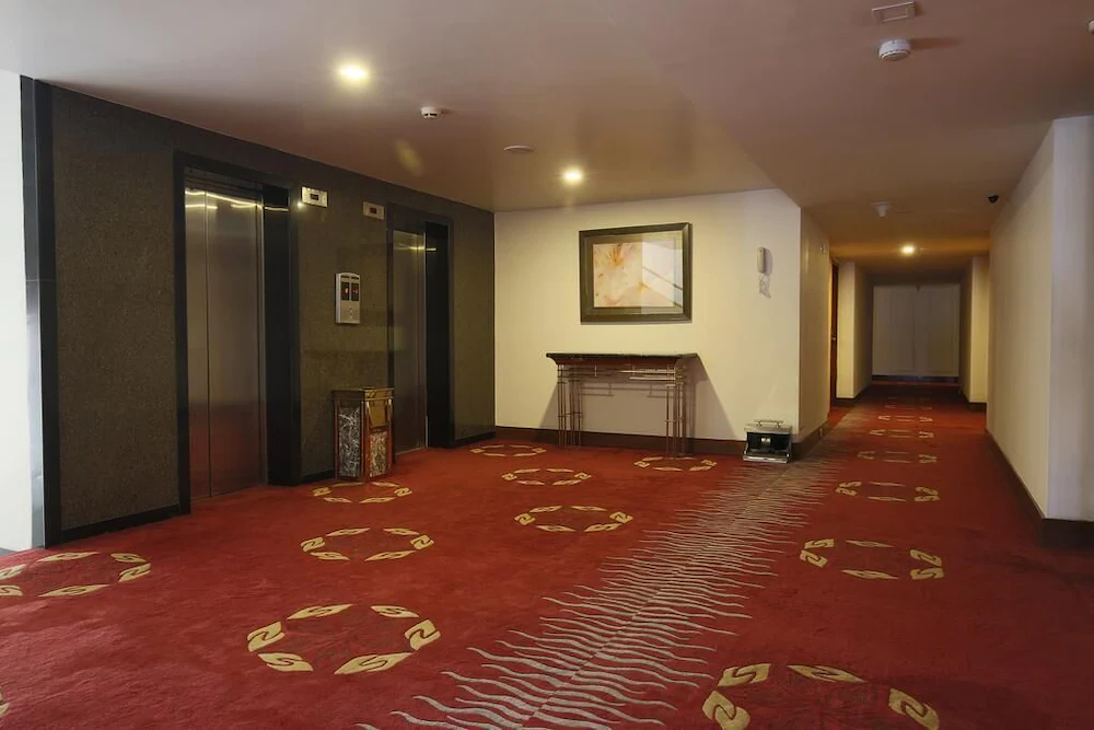 Hotel Monarch Stays