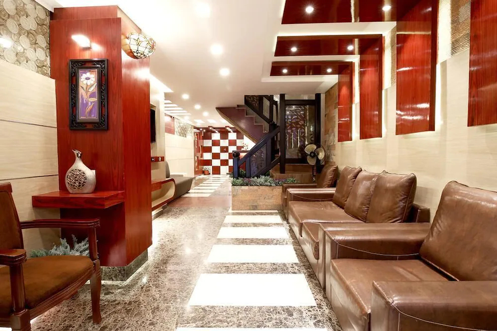Hotel Monarch Stays