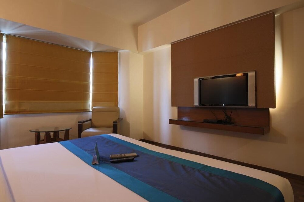 Hotel Monarch Stays